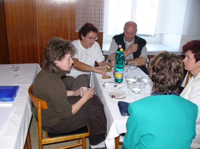 img00100.jpg
