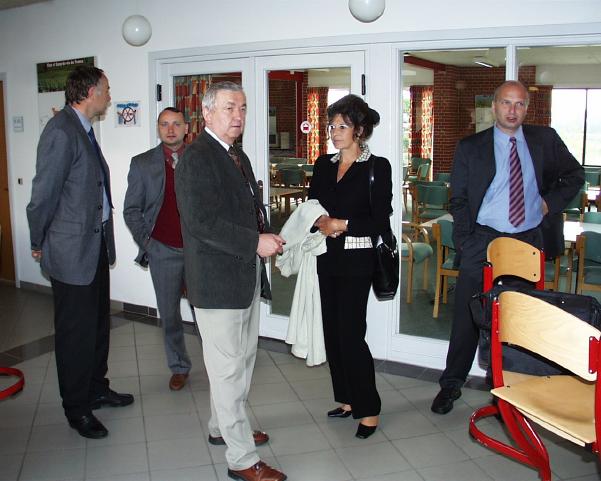 img00024.jpg