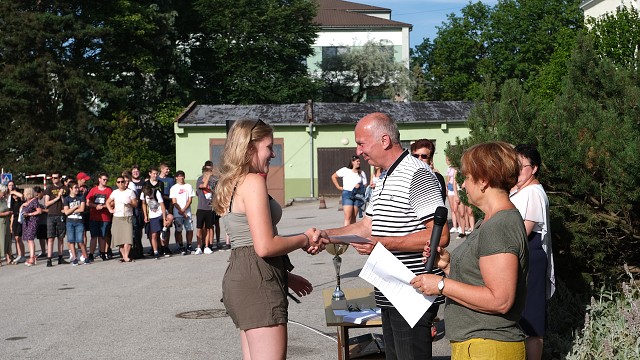 img00006.jpg