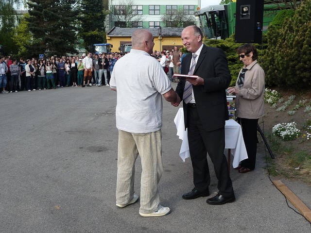 img00012.jpg