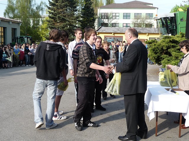 img00038.jpg