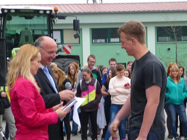 img00028.jpg