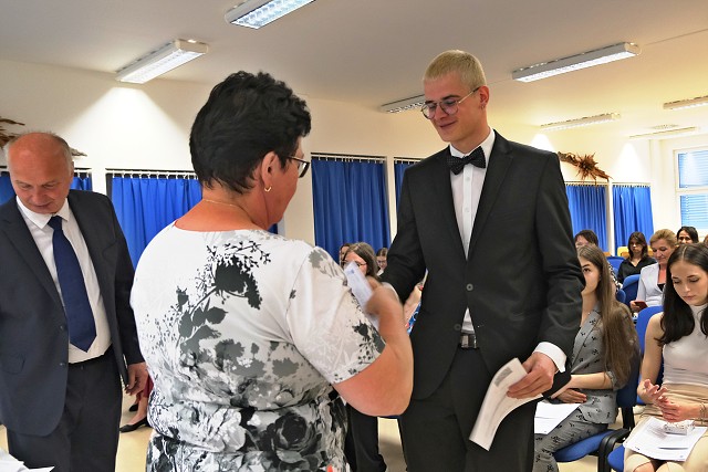 img00034.jpg