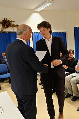 img00090.jpg