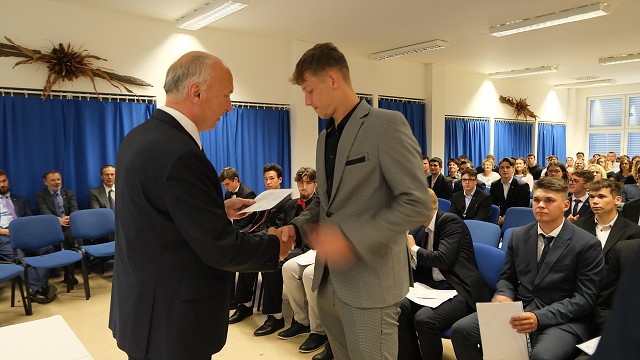 img00115.jpg