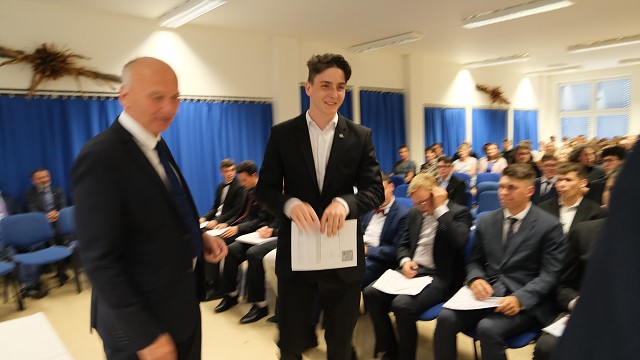 img00128.jpg
