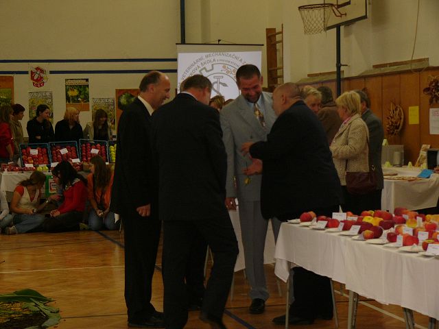 img00014.jpg