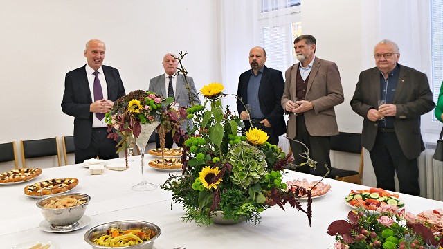img00011.jpg